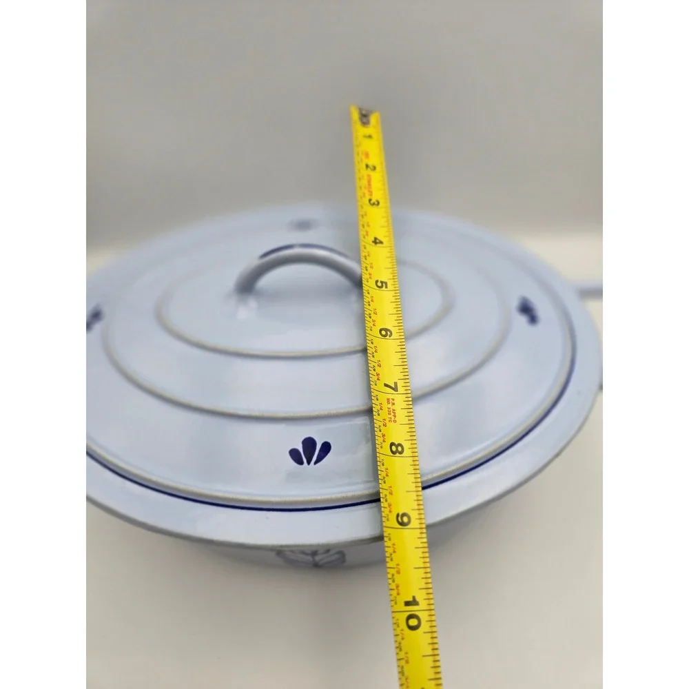 Vintage Blue Floral Cast Enamel Casserole Pot with Lid‎ Dutch Oven Style